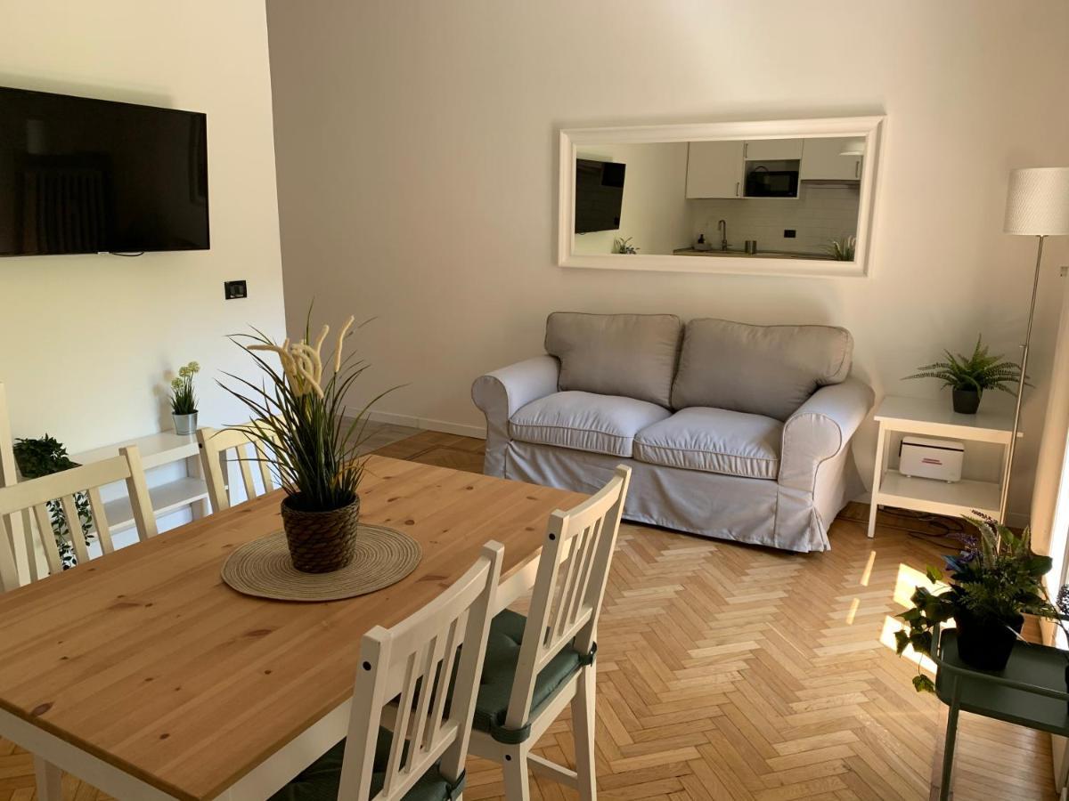 Verdi Appartment Modena Bagian luar foto