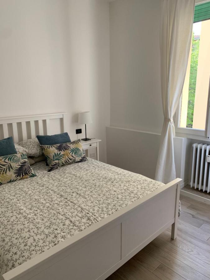 Verdi Appartment Modena Bagian luar foto