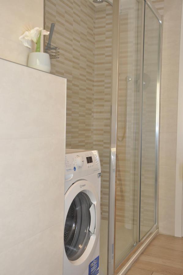 Verdi Appartment Modena Bagian luar foto
