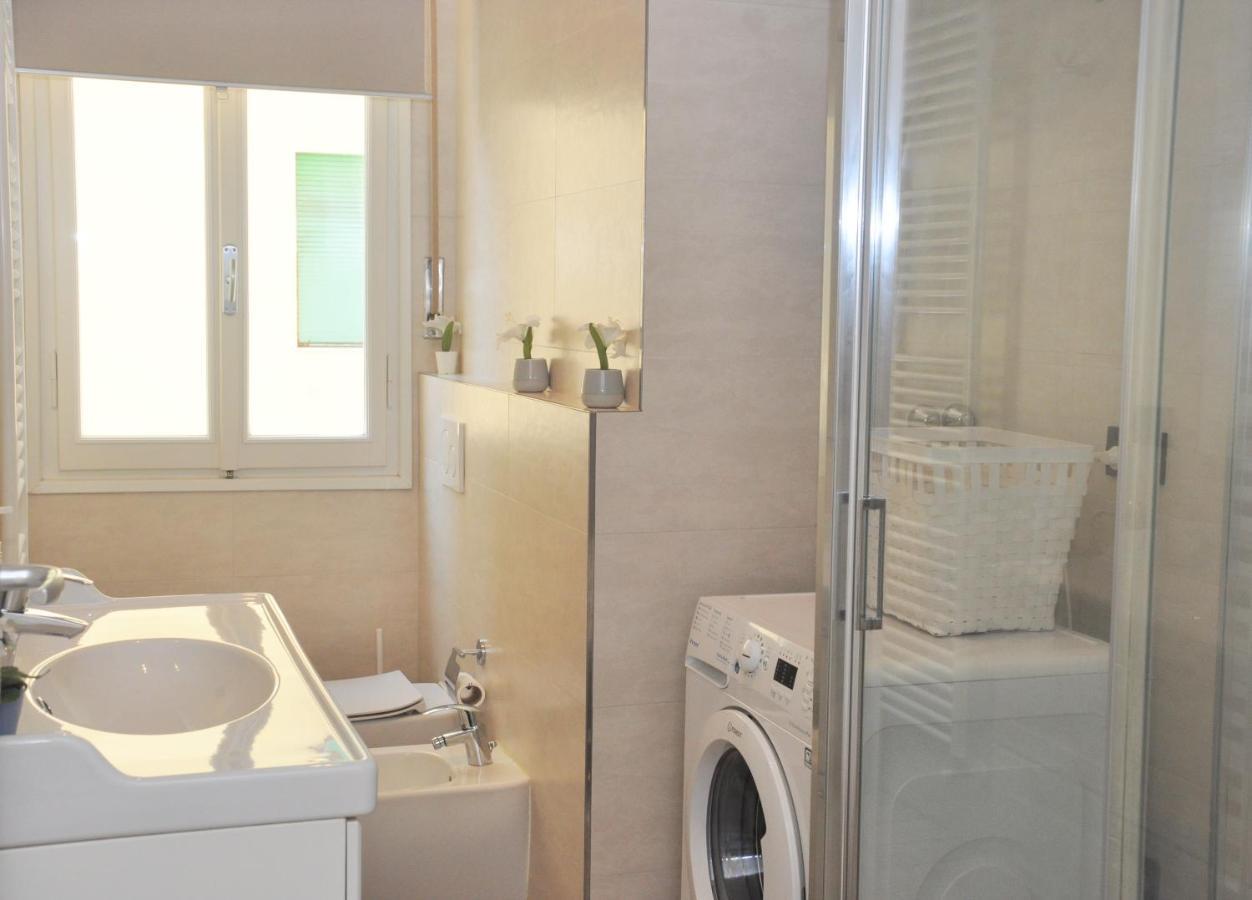 Verdi Appartment Modena Bagian luar foto